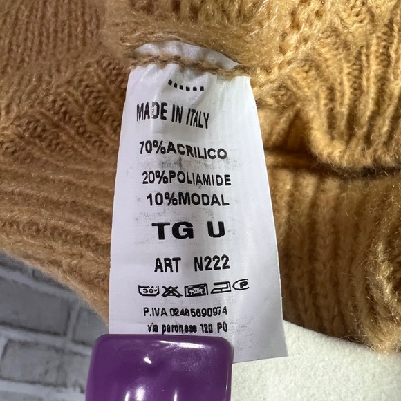 😁NWOT |•BELLA AMORE•| SMILE ♥︎ Made In Italy Mock Turtleneck Sweater - Picture 7 of 9